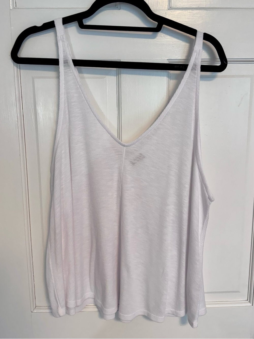 Free People | White V-Neck Flowy Ribbed Tank Top, Size L - EUC